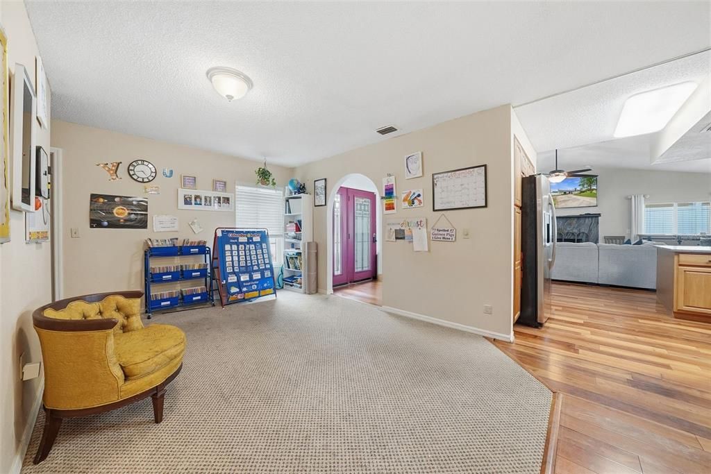 待售: $349,900 (3 贝兹, 2 浴室, 2222 平方英尺)