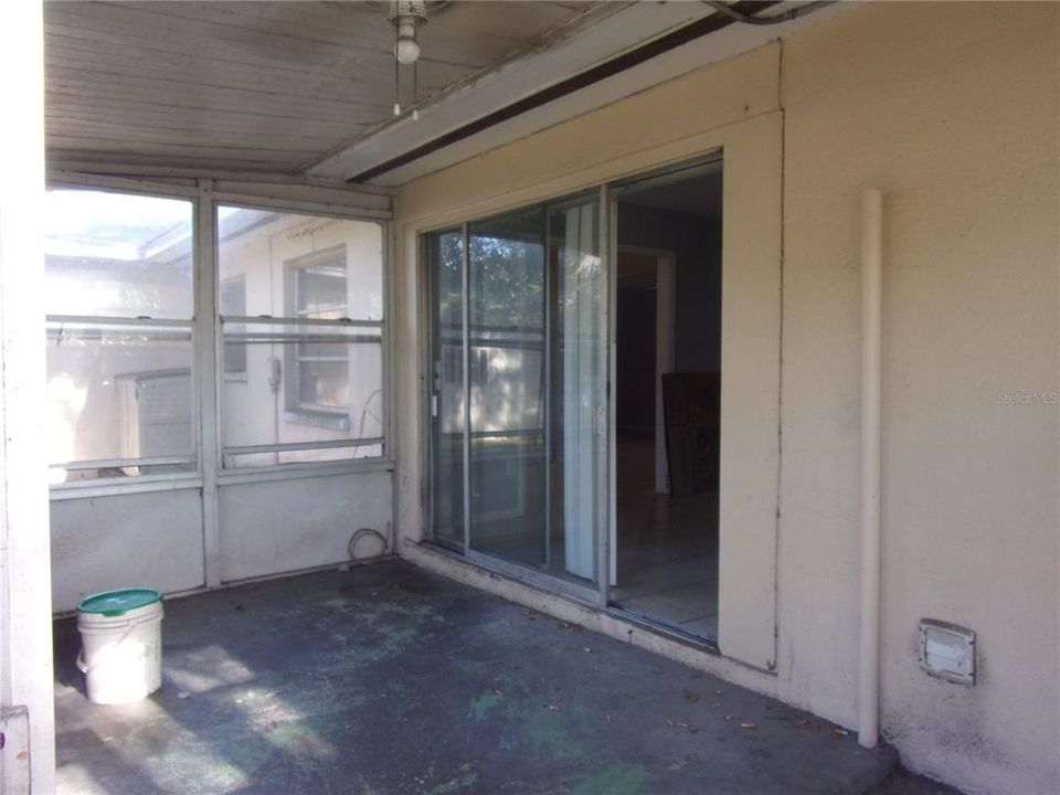 Active With Contract: $249,900 (3 beds, 2 baths, 1517 Square Feet)