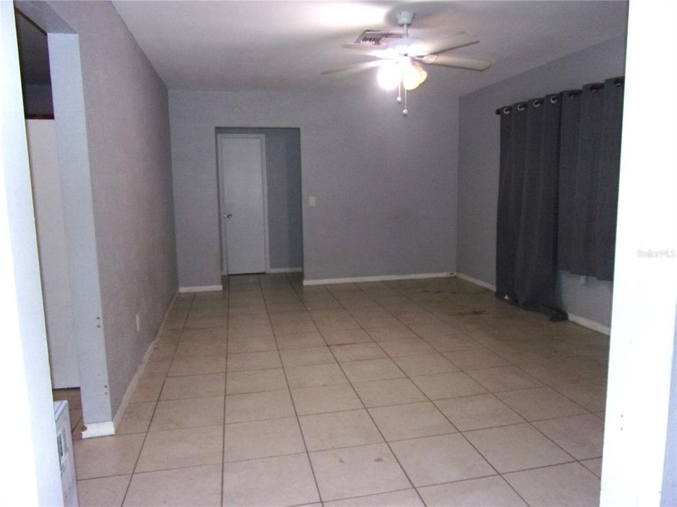 Active With Contract: $249,900 (3 beds, 2 baths, 1517 Square Feet)