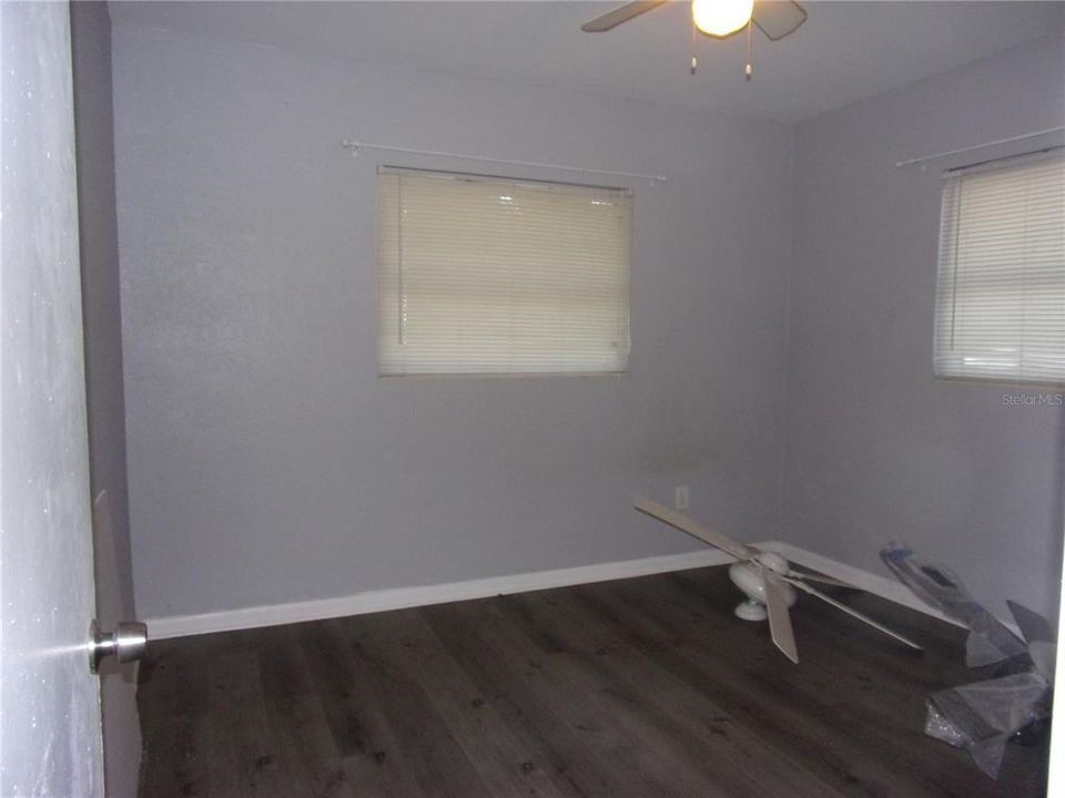 Active With Contract: $249,900 (3 beds, 2 baths, 1517 Square Feet)