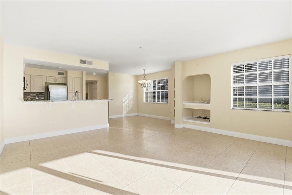 For Sale: $210,000 (2 beds, 2 baths, 1288 Square Feet)