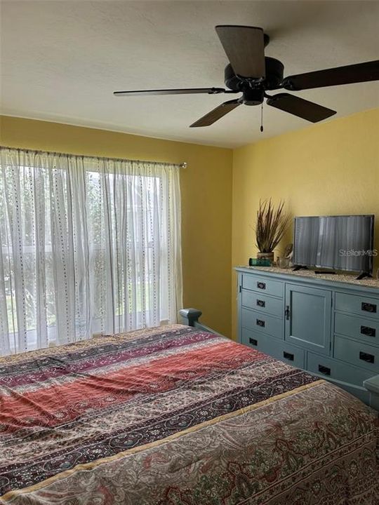 For Sale: $314,888 (3 beds, 2 baths, 1796 Square Feet)