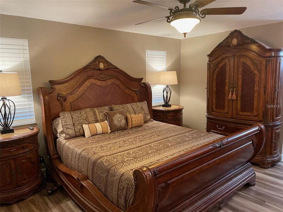 For Sale: $314,888 (3 beds, 2 baths, 1796 Square Feet)