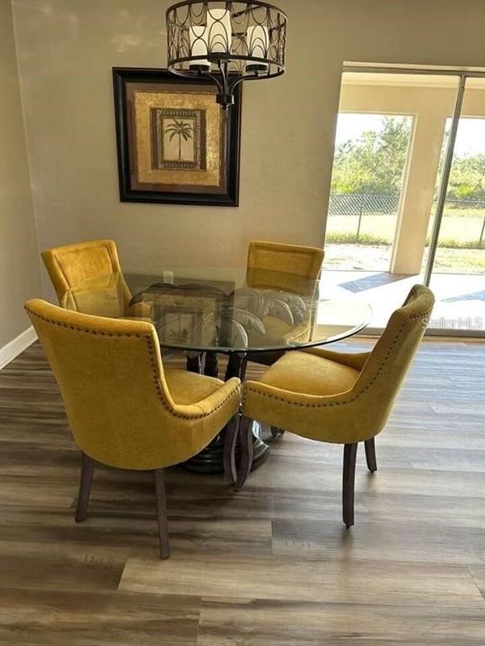 For Sale: $314,888 (3 beds, 2 baths, 1796 Square Feet)