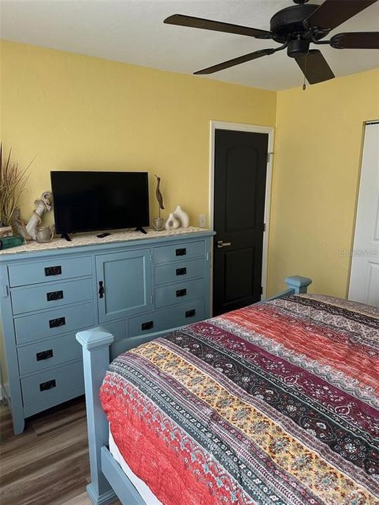 For Sale: $314,888 (3 beds, 2 baths, 1796 Square Feet)