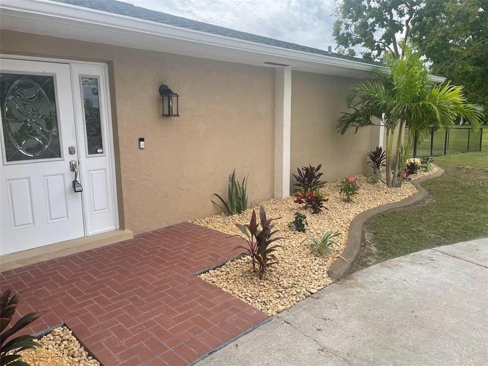 For Sale: $314,888 (3 beds, 2 baths, 1796 Square Feet)
