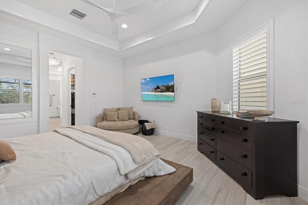 For Sale: $1,525,000 (5 beds, 3 baths, 3138 Square Feet)