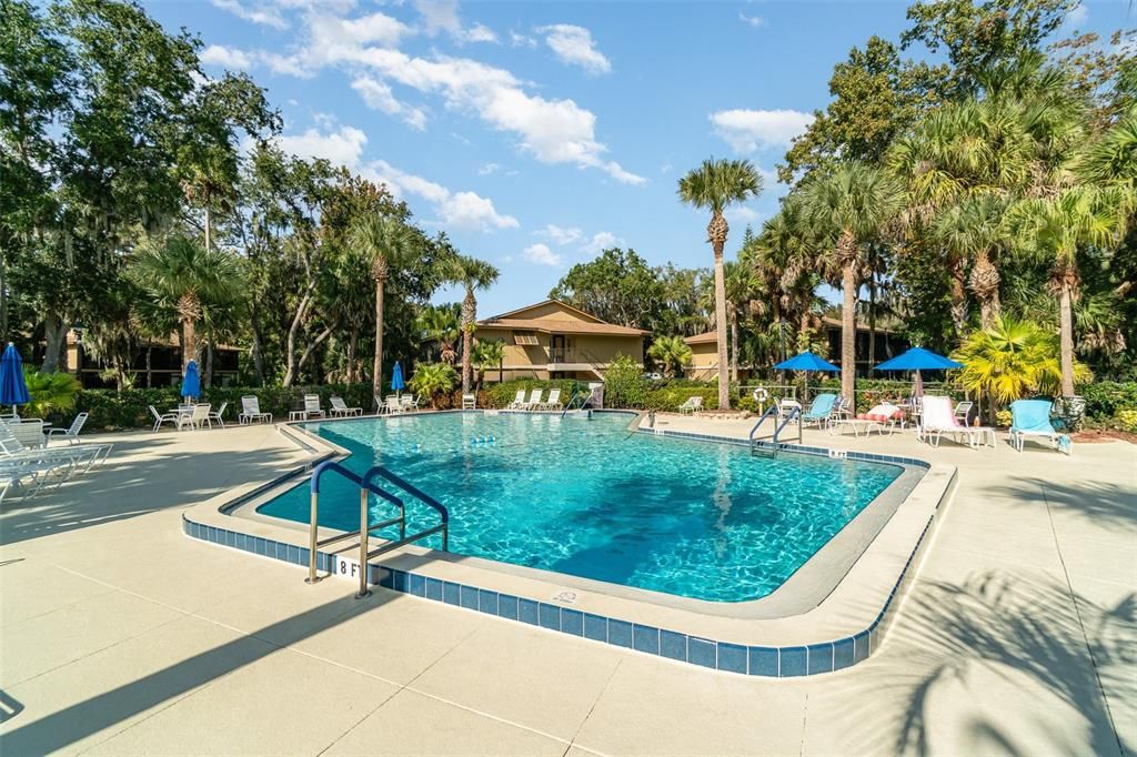 На продажу: $170,000 (2 спален, 2 ванн, 897 Квадратных фут)