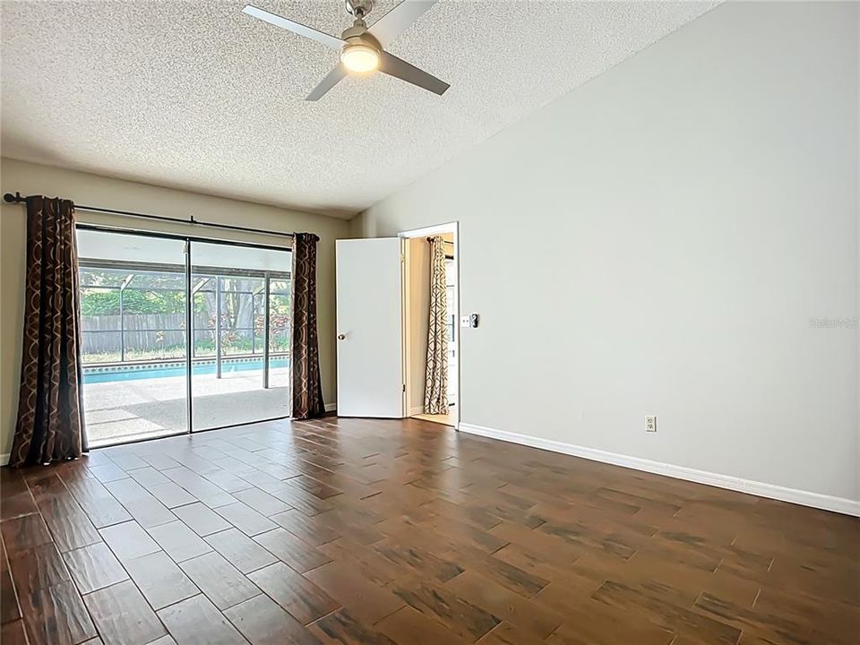 For Sale: $415,000 (3 beds, 2 baths, 1991 Square Feet)