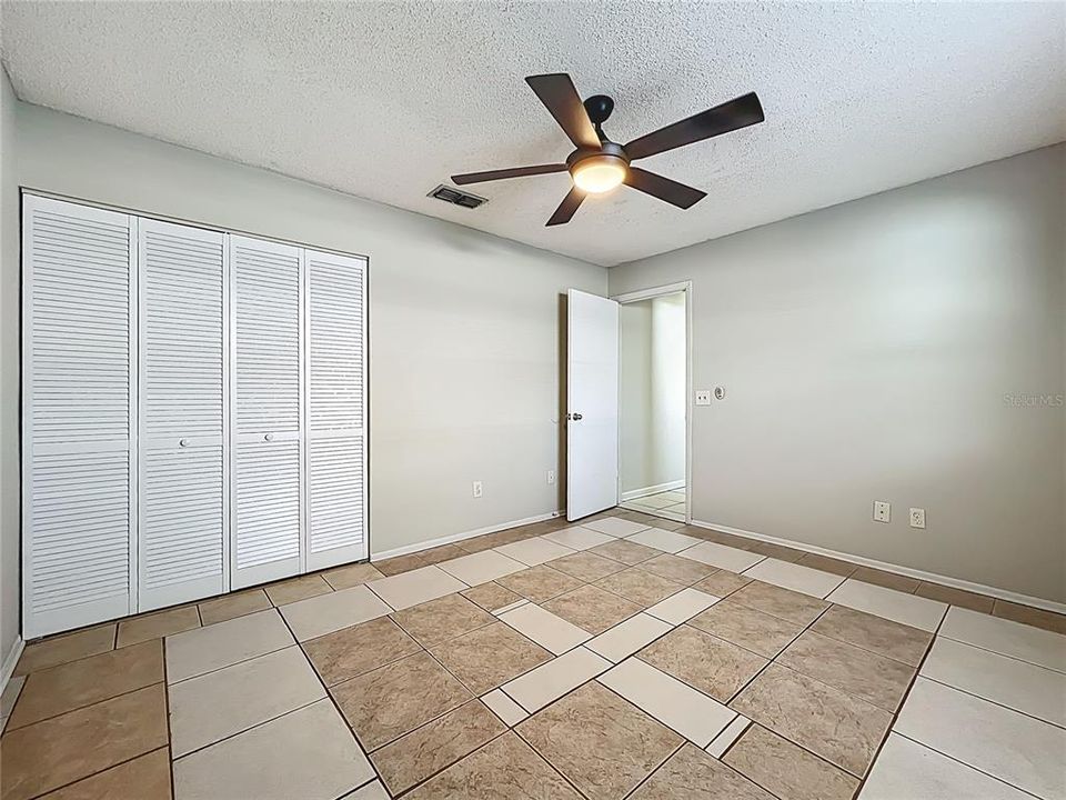 For Sale: $415,000 (3 beds, 2 baths, 1991 Square Feet)