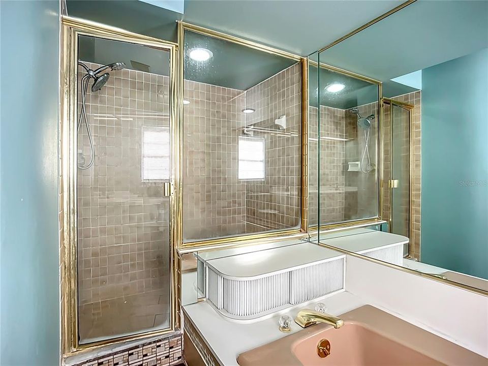 For Sale: $415,000 (3 beds, 2 baths, 1991 Square Feet)