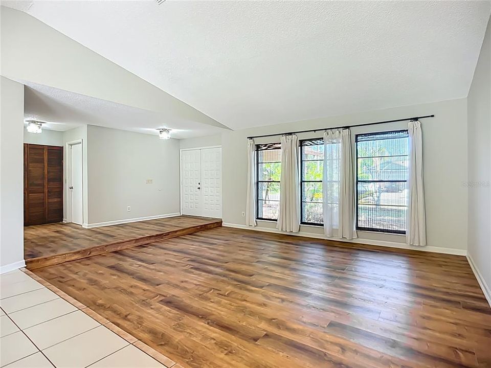 For Sale: $415,000 (3 beds, 2 baths, 1991 Square Feet)