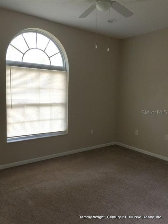 For Rent: $1,500 (3 beds, 2 baths, 1458 Square Feet)