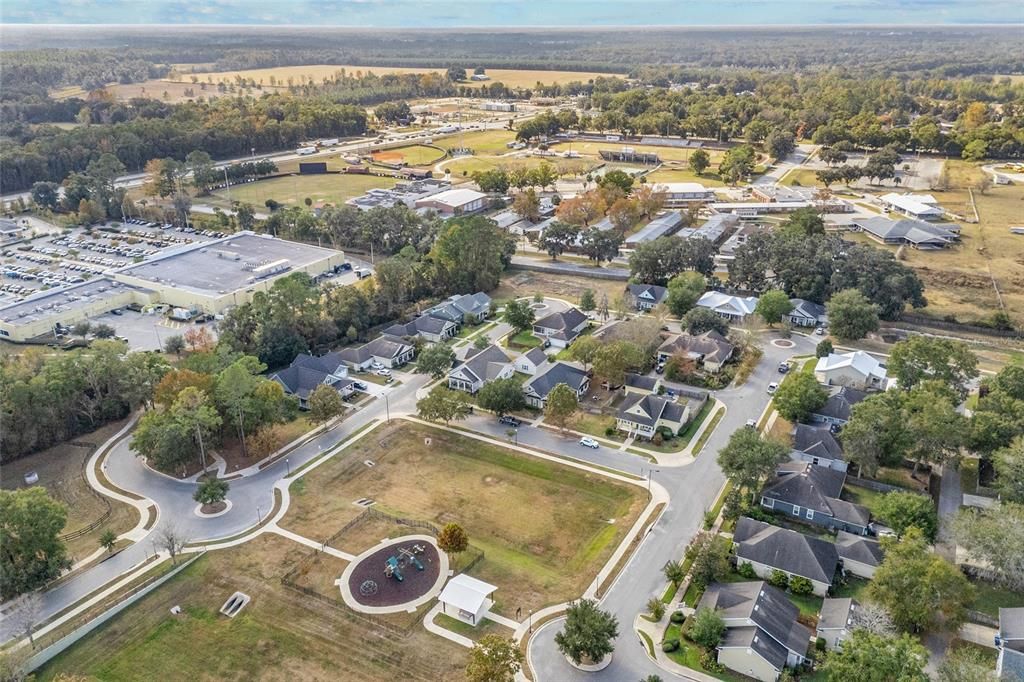 待售: $359,000 (4 贝兹, 3 浴室, 1850 平方英尺)