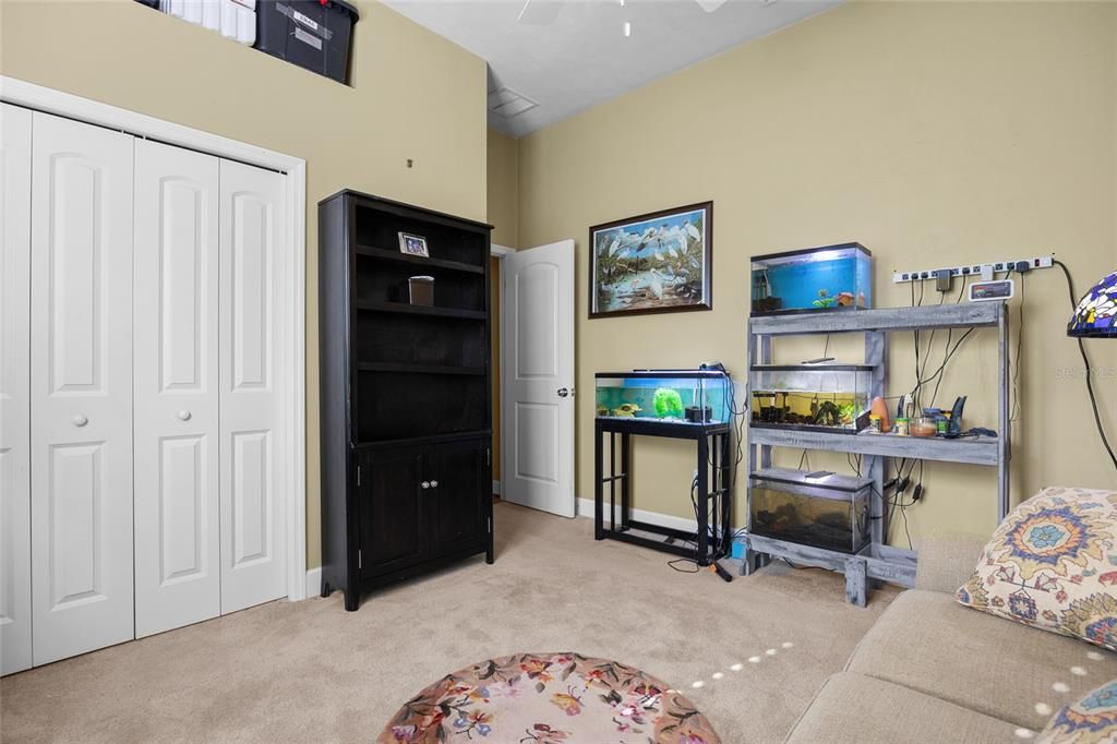 待售: $359,000 (4 贝兹, 3 浴室, 1850 平方英尺)