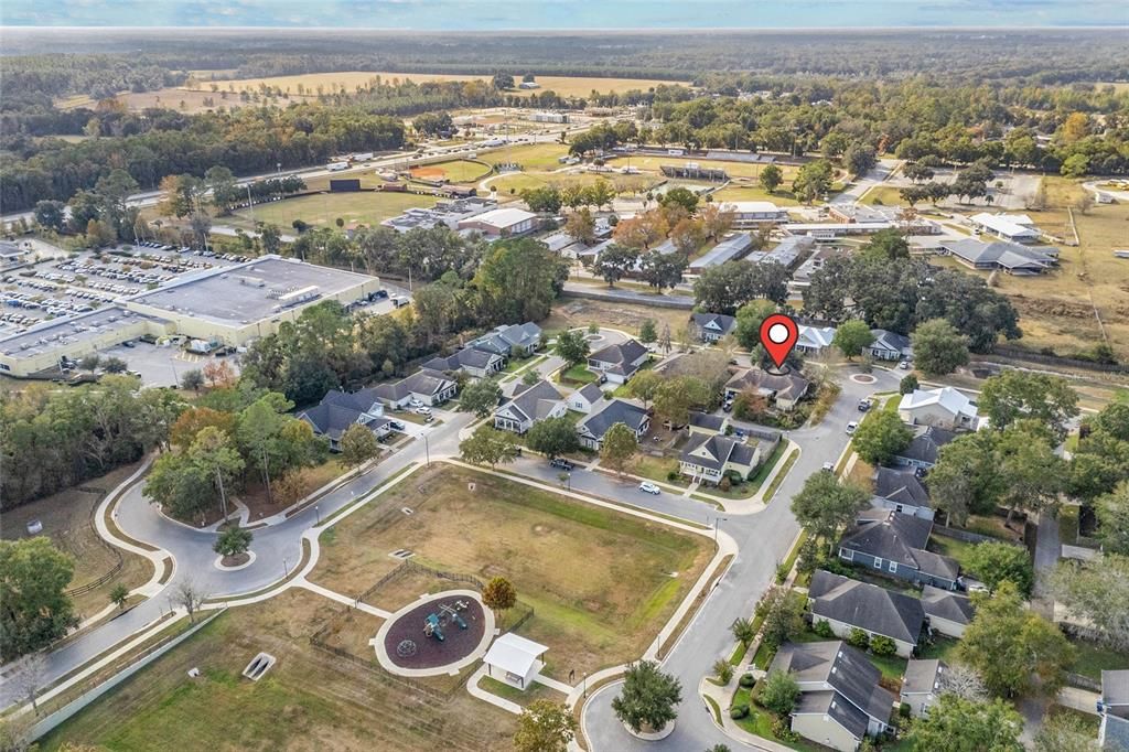 待售: $359,000 (4 贝兹, 3 浴室, 1850 平方英尺)