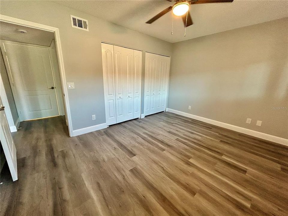 For Sale: $239,000 (2 beds, 2 baths, 1210 Square Feet)