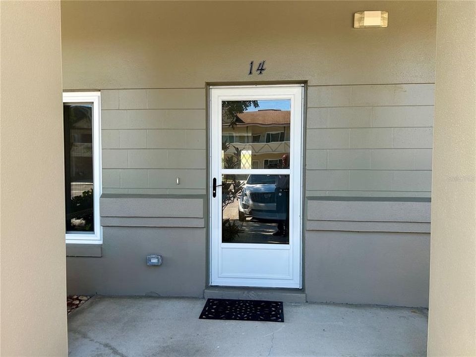 For Sale: $239,000 (2 beds, 2 baths, 1210 Square Feet)