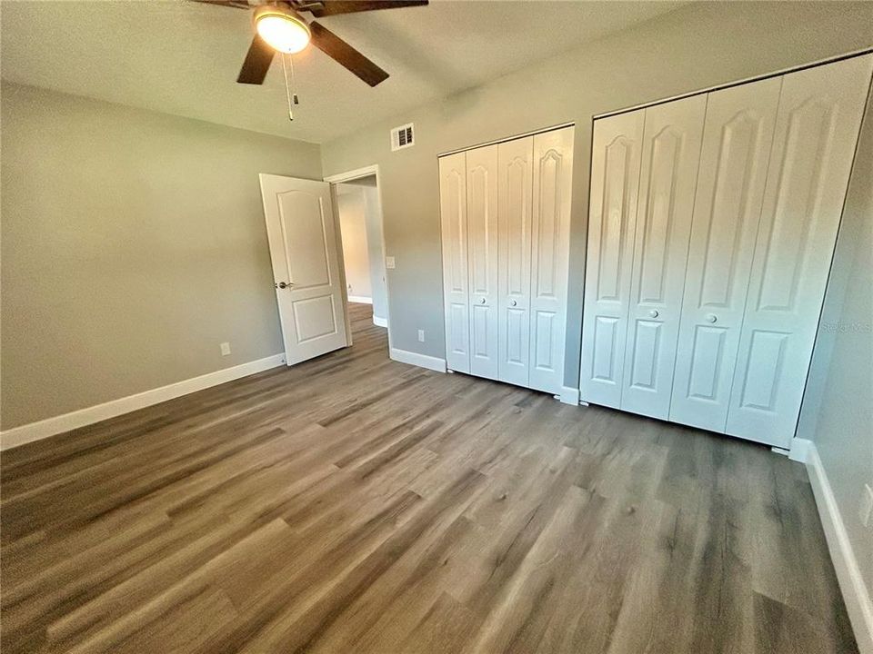 For Sale: $239,000 (2 beds, 2 baths, 1210 Square Feet)