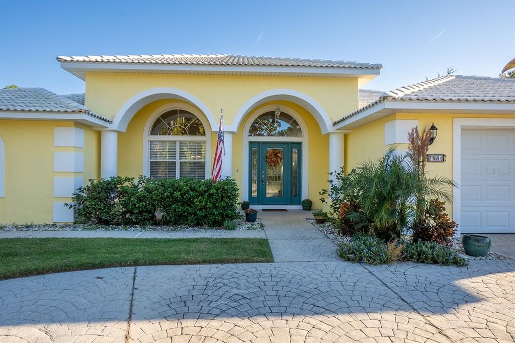 En Venta: $425,000 (4 camas, 3 baños, 2479 Pies cuadrados)