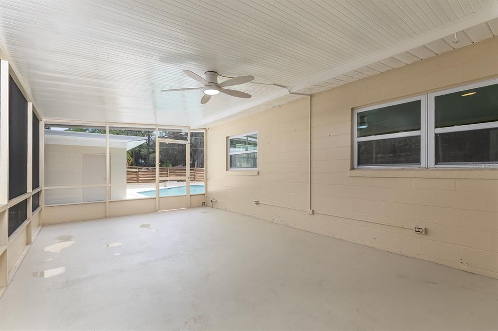 For Sale: $419,000 (3 beds, 2 baths, 1737 Square Feet)