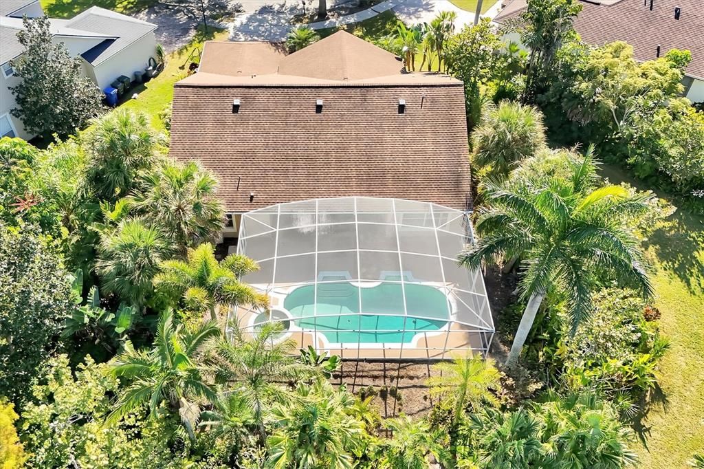 Activo con contrato: $585,000 (4 camas, 2 baños, 2115 Pies cuadrados)