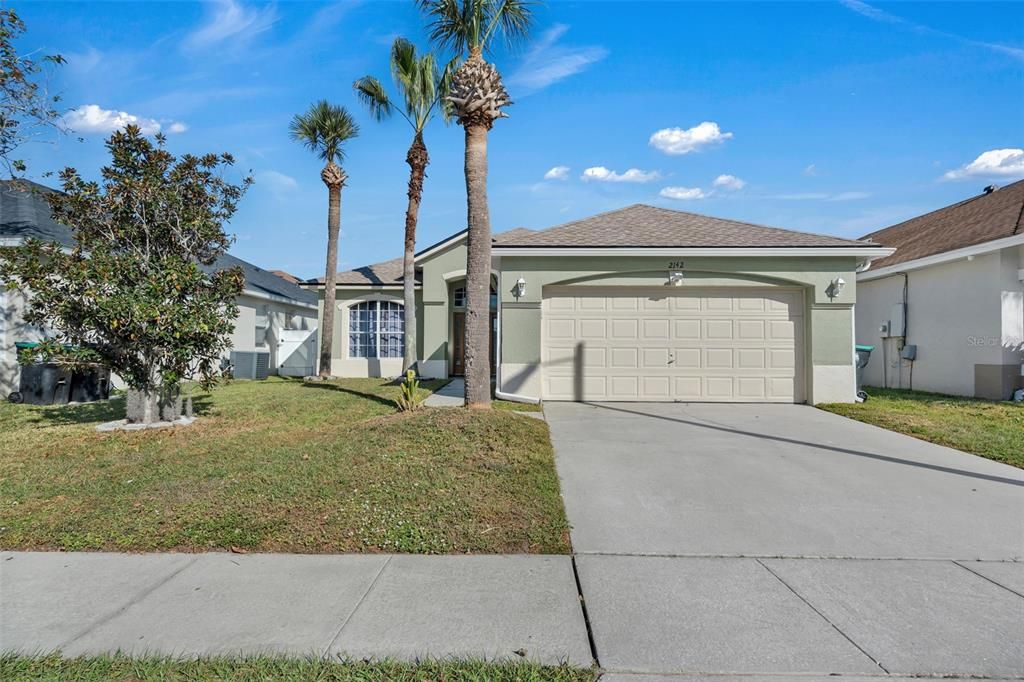 合同活跃: $325,000 (3 贝兹, 2 浴室, 1758 平方英尺)