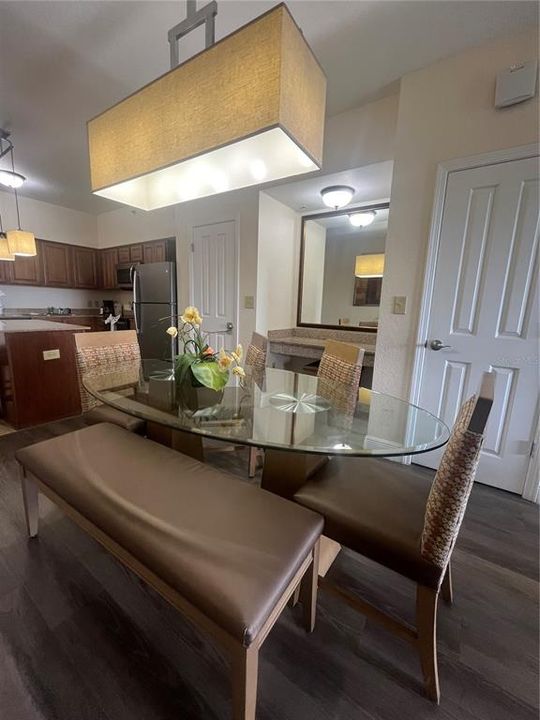 待售: $210,000 (2 贝兹, 2 浴室, 957 平方英尺)