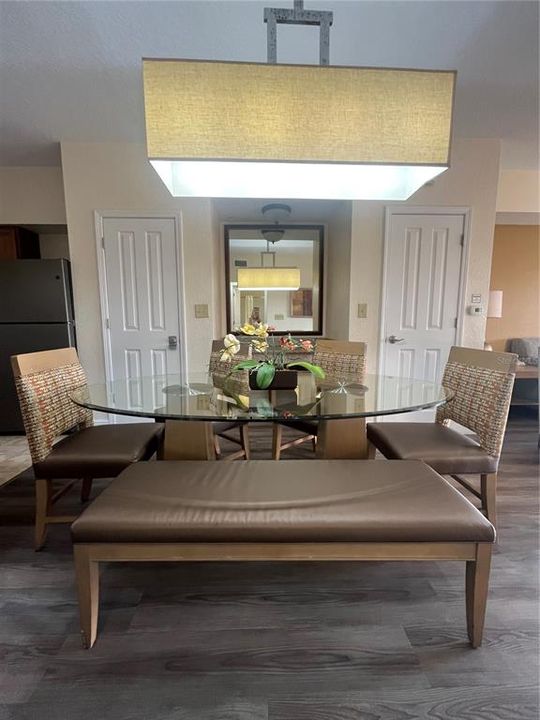 待售: $210,000 (2 贝兹, 2 浴室, 957 平方英尺)