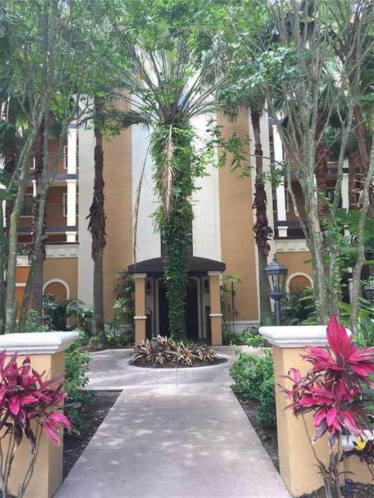 待售: $210,000 (2 贝兹, 2 浴室, 957 平方英尺)