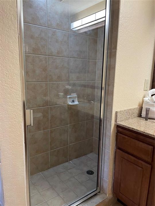 待售: $210,000 (2 贝兹, 2 浴室, 957 平方英尺)