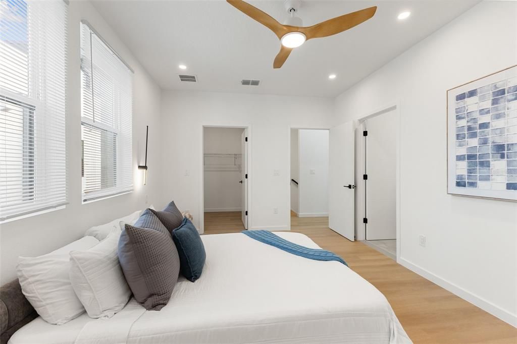 For Sale: $799,000 (3 beds, 3 baths, 2280 Square Feet)