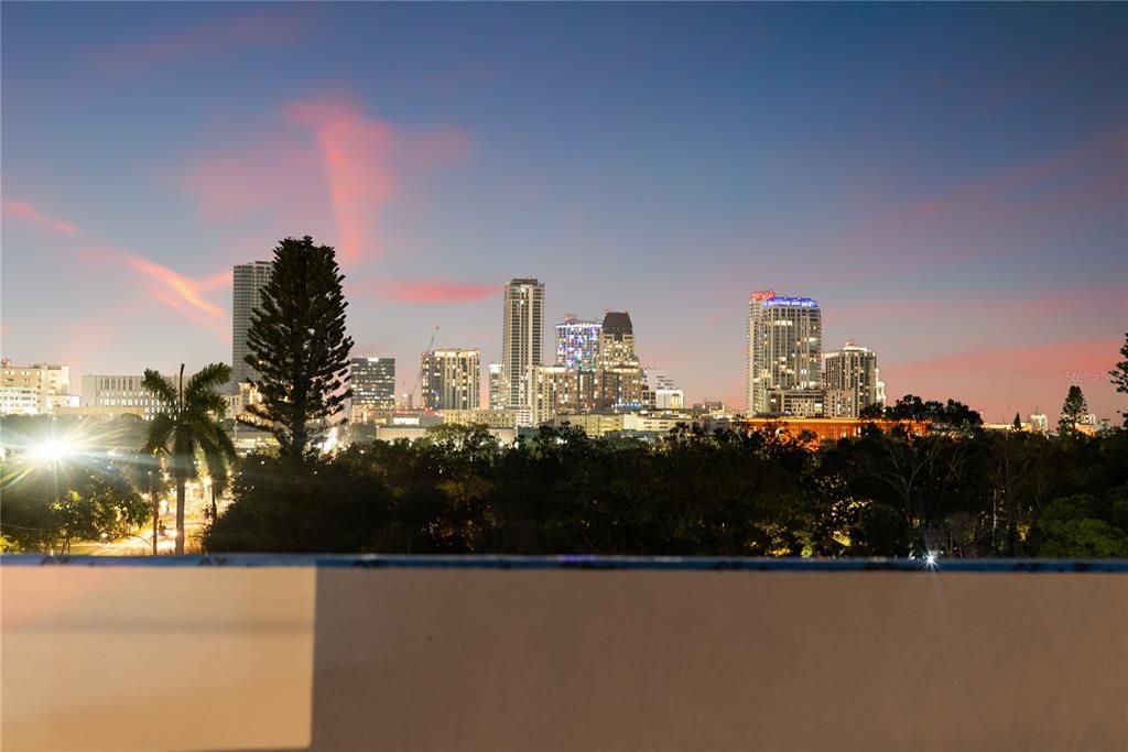 For Sale: $799,000 (3 beds, 3 baths, 2280 Square Feet)