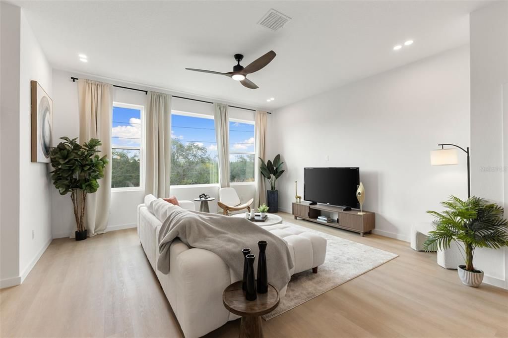 For Sale: $799,000 (3 beds, 3 baths, 2280 Square Feet)