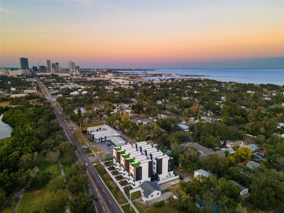 For Sale: $799,000 (3 beds, 3 baths, 2280 Square Feet)