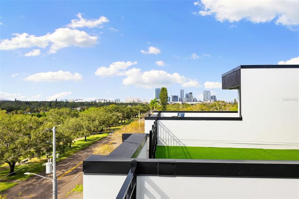 For Sale: $799,000 (3 beds, 3 baths, 2280 Square Feet)