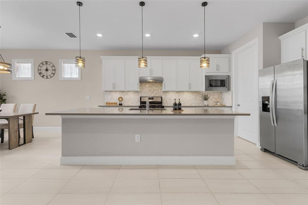 En Venta: $528,000 (3 camas, 2 baños, 2084 Pies cuadrados)