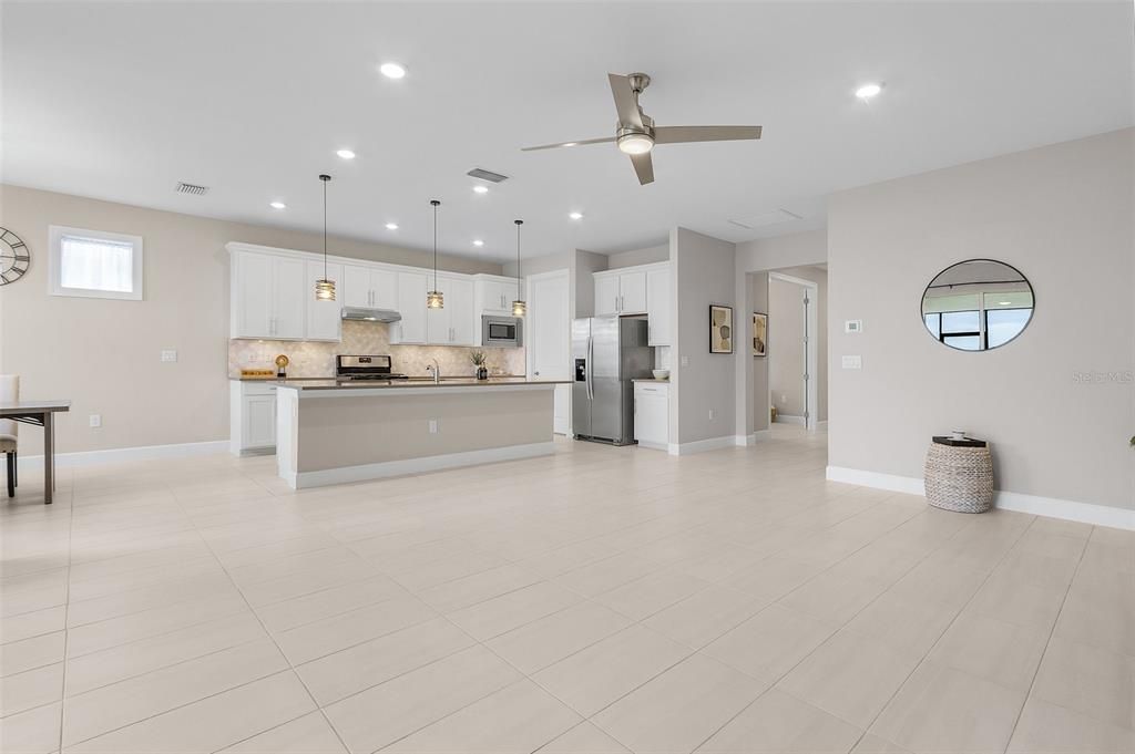 En Venta: $528,000 (3 camas, 2 baños, 2084 Pies cuadrados)