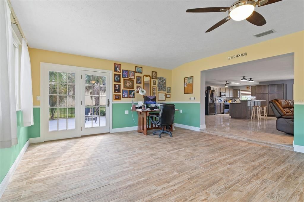 For Sale: $449,000 (3 beds, 2 baths, 2364 Square Feet)