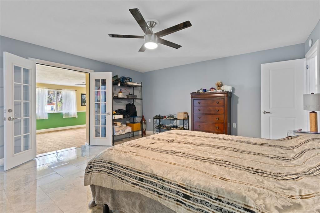 For Sale: $449,000 (3 beds, 2 baths, 2364 Square Feet)