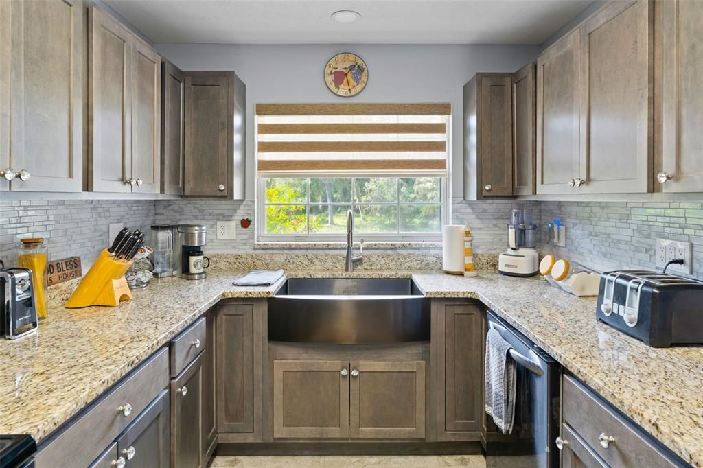 For Sale: $449,000 (3 beds, 2 baths, 2364 Square Feet)