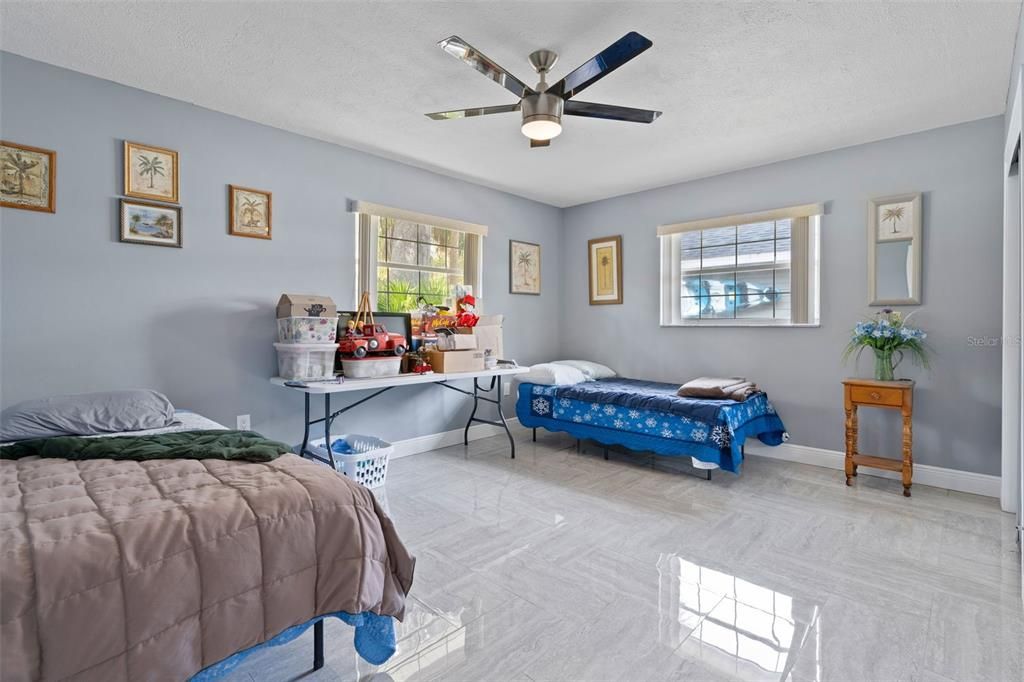 For Sale: $449,000 (3 beds, 2 baths, 2364 Square Feet)