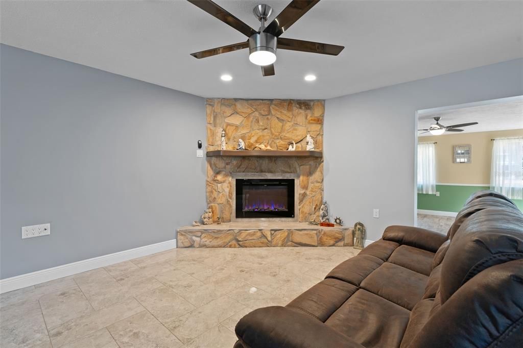 For Sale: $449,000 (3 beds, 2 baths, 2364 Square Feet)