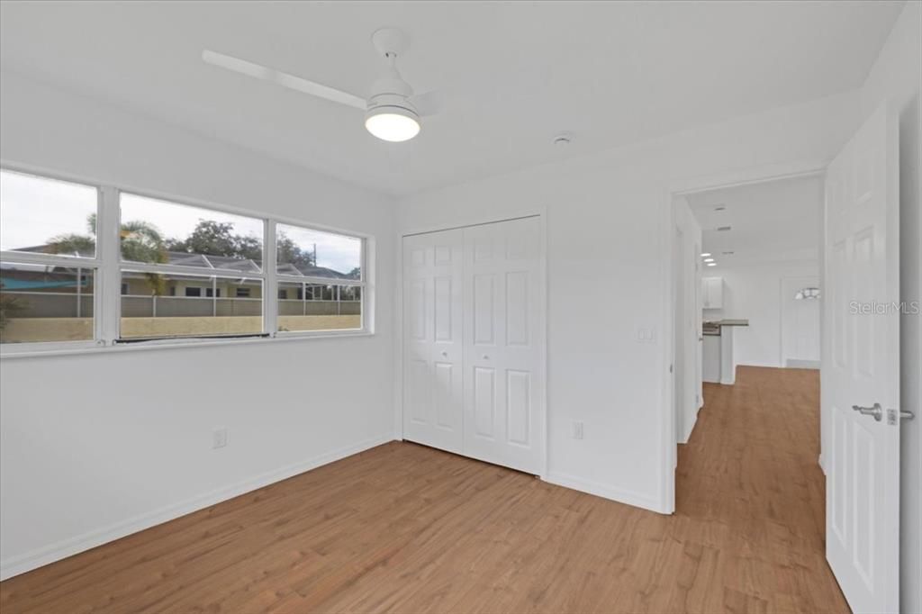 For Rent: $1,650 (2 beds, 1 baths, 1142 Square Feet)