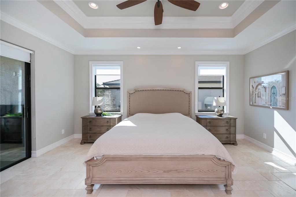 待售: $975,000 (3 贝兹, 2 浴室, 2340 平方英尺)