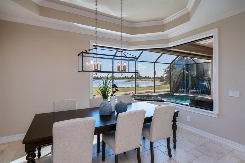 待售: $975,000 (3 贝兹, 2 浴室, 2340 平方英尺)