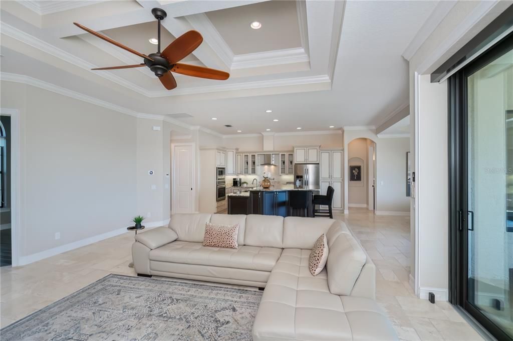 待售: $975,000 (3 贝兹, 2 浴室, 2340 平方英尺)