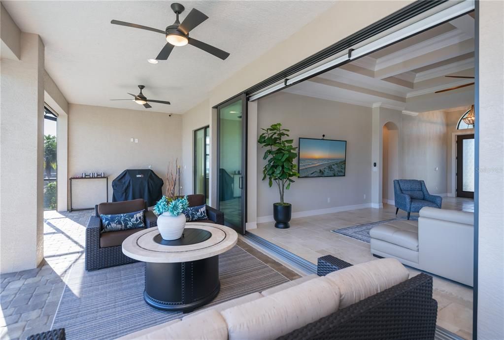 待售: $975,000 (3 贝兹, 2 浴室, 2340 平方英尺)