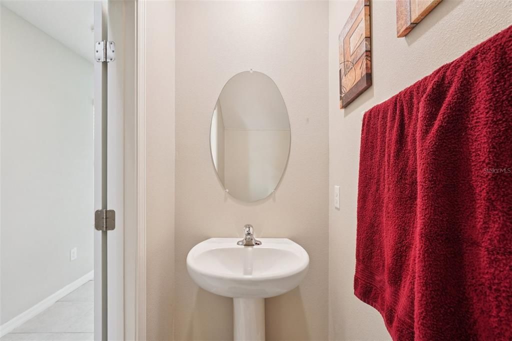 В аренду: $2,300 (4 спален, 2 ванн, 1914 Квадратных фут)