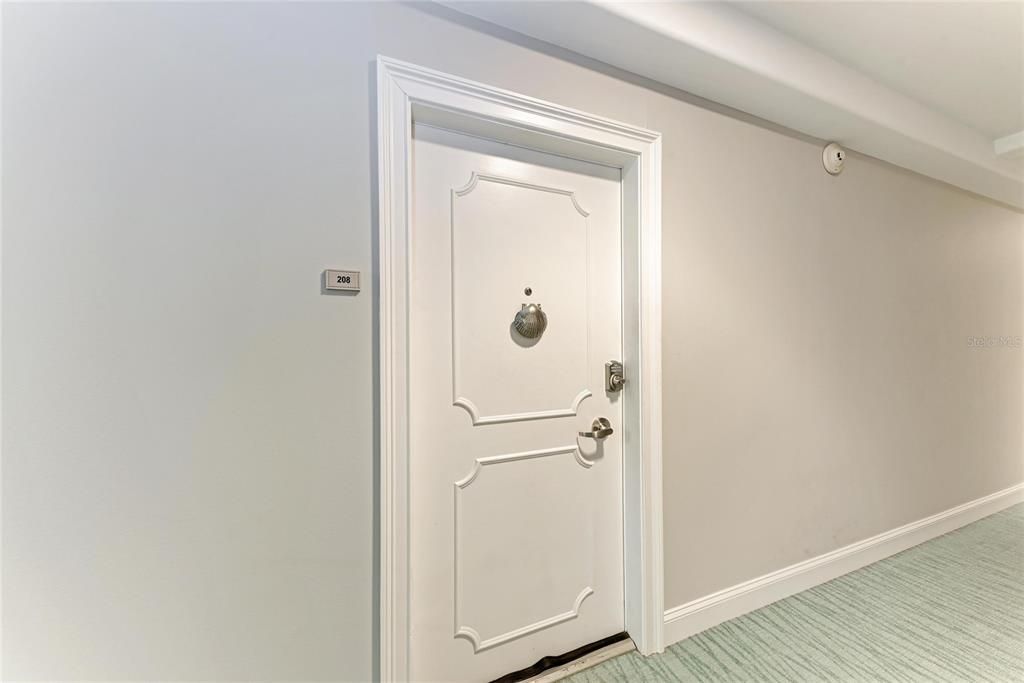 For Rent: $6,800 (2 beds, 2 baths, 1421 Square Feet)